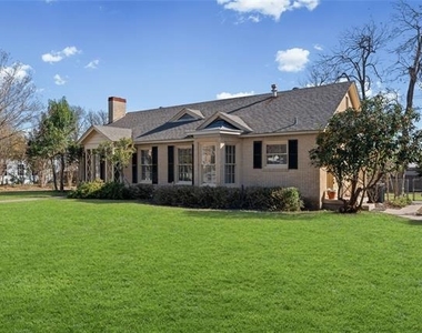 1919 N 7th Street - Photo Thumbnail 2