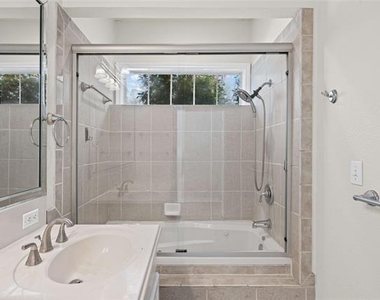 1919 N 7th Street - Photo Thumbnail 24