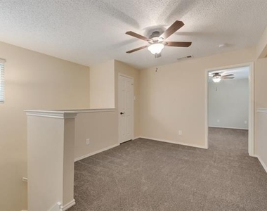 8404 Forest Lane - Photo Thumbnail 12