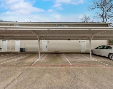 8404 Forest Lane - Photo Thumbnail 5