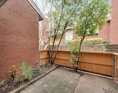 8404 Forest Lane - Photo Thumbnail 15