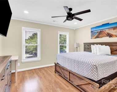 8534 Headford Road - Photo Thumbnail 29