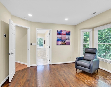 8534 Headford Road - Photo Thumbnail 22