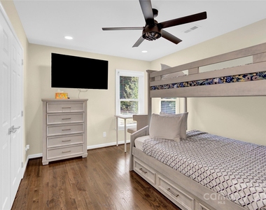 8534 Headford Road - Photo Thumbnail 28