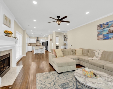 8534 Headford Road - Photo Thumbnail 37