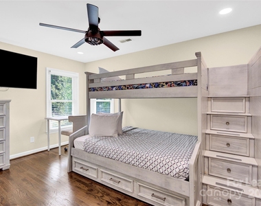 8534 Headford Road - Photo Thumbnail 27