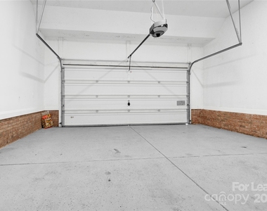 8534 Headford Road - Photo Thumbnail 12