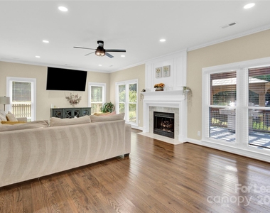 8534 Headford Road - Photo Thumbnail 35