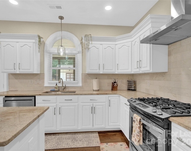 8534 Headford Road - Photo Thumbnail 43