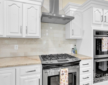 8534 Headford Road - Photo Thumbnail 44