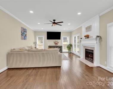 8534 Headford Road - Photo Thumbnail 36