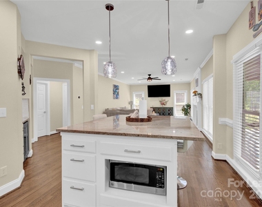8534 Headford Road - Photo Thumbnail 40