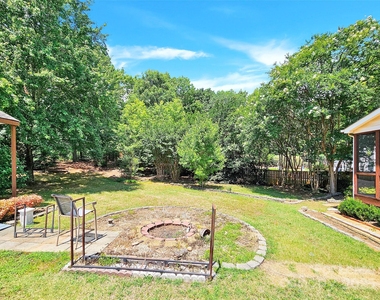 8534 Headford Road - Photo Thumbnail 6