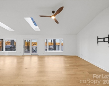19709 Stough Farm Road - Photo Thumbnail 11
