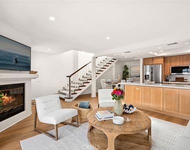 117 Marine Avenue - Photo Thumbnail 4
