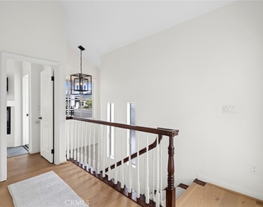 117 Marine Avenue - Photo Thumbnail 10