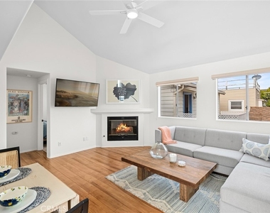117 Marine Avenue - Photo Thumbnail 21