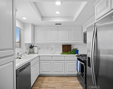 117 Marine Avenue - Photo Thumbnail 23