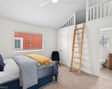 117 Marine Avenue - Photo Thumbnail 24