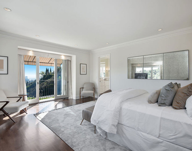 980 Stradella Road - Photo Thumbnail 13