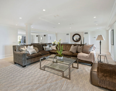 980 Stradella Road - Photo Thumbnail 16