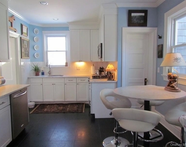29 Ash Street - Photo Thumbnail 12