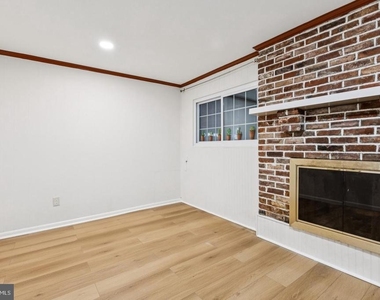 7714 Arlen Street - Photo Thumbnail 5