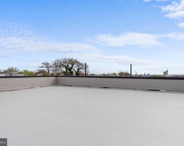 809 Diamond Street - Photo Thumbnail 7