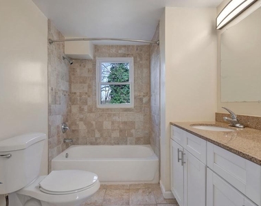 1604 Woodhill Court - Photo Thumbnail 12