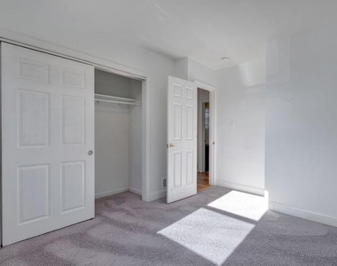 1604 Woodhill Court - Photo Thumbnail 22