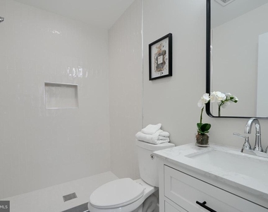 602 S Streeper Street - Photo Thumbnail 13