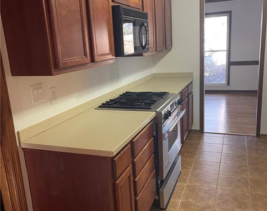 609 Georgetown Circle - Photo Thumbnail 19