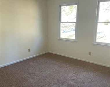609 Georgetown Circle - Photo Thumbnail 23