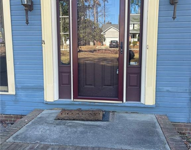 609 Georgetown Circle - Photo Thumbnail 1