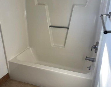 609 Georgetown Circle - Photo Thumbnail 29