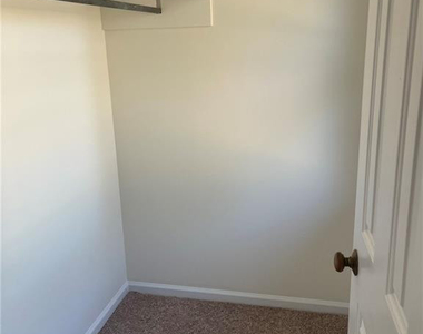 609 Georgetown Circle - Photo Thumbnail 24