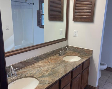 609 Georgetown Circle - Photo Thumbnail 14