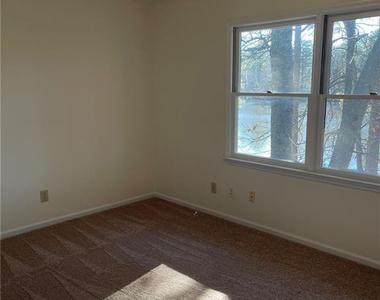 609 Georgetown Circle - Photo Thumbnail 28