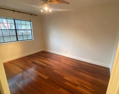 2906 West Ave - Photo Thumbnail 4
