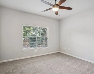 405 Phillip Boulevard - Photo Thumbnail 30