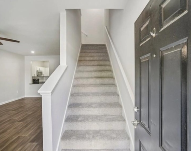 405 Phillip Boulevard - Photo Thumbnail 21