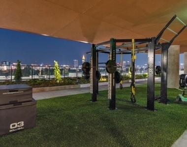 660 11th Street Nw - Photo Thumbnail 16