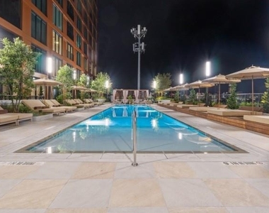 660 11th Street Nw - Photo Thumbnail 19