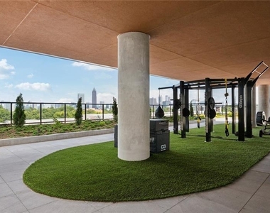 660 11th Street Nw - Photo Thumbnail 24