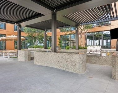 660 11th Street Nw - Photo Thumbnail 27
