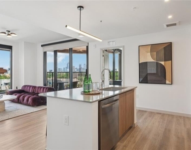 660 11th Street Nw - Photo Thumbnail 1