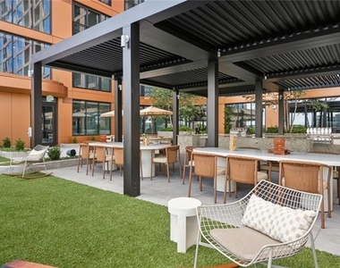 660 11th Street Nw - Photo Thumbnail 26
