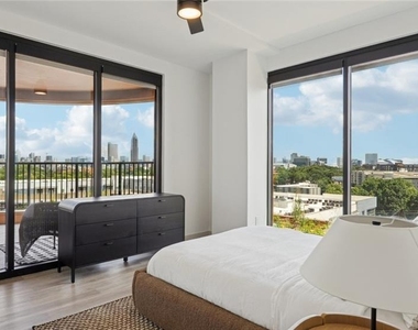 660 11th Street Nw - Photo Thumbnail 7