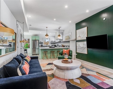 724 Charles Allen Drive Ne - Photo Thumbnail 7