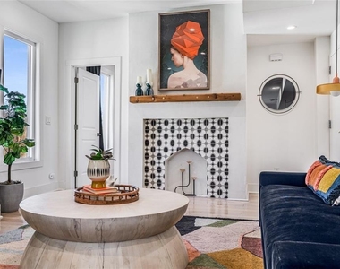 724 Charles Allen Drive Ne - Photo Thumbnail 9